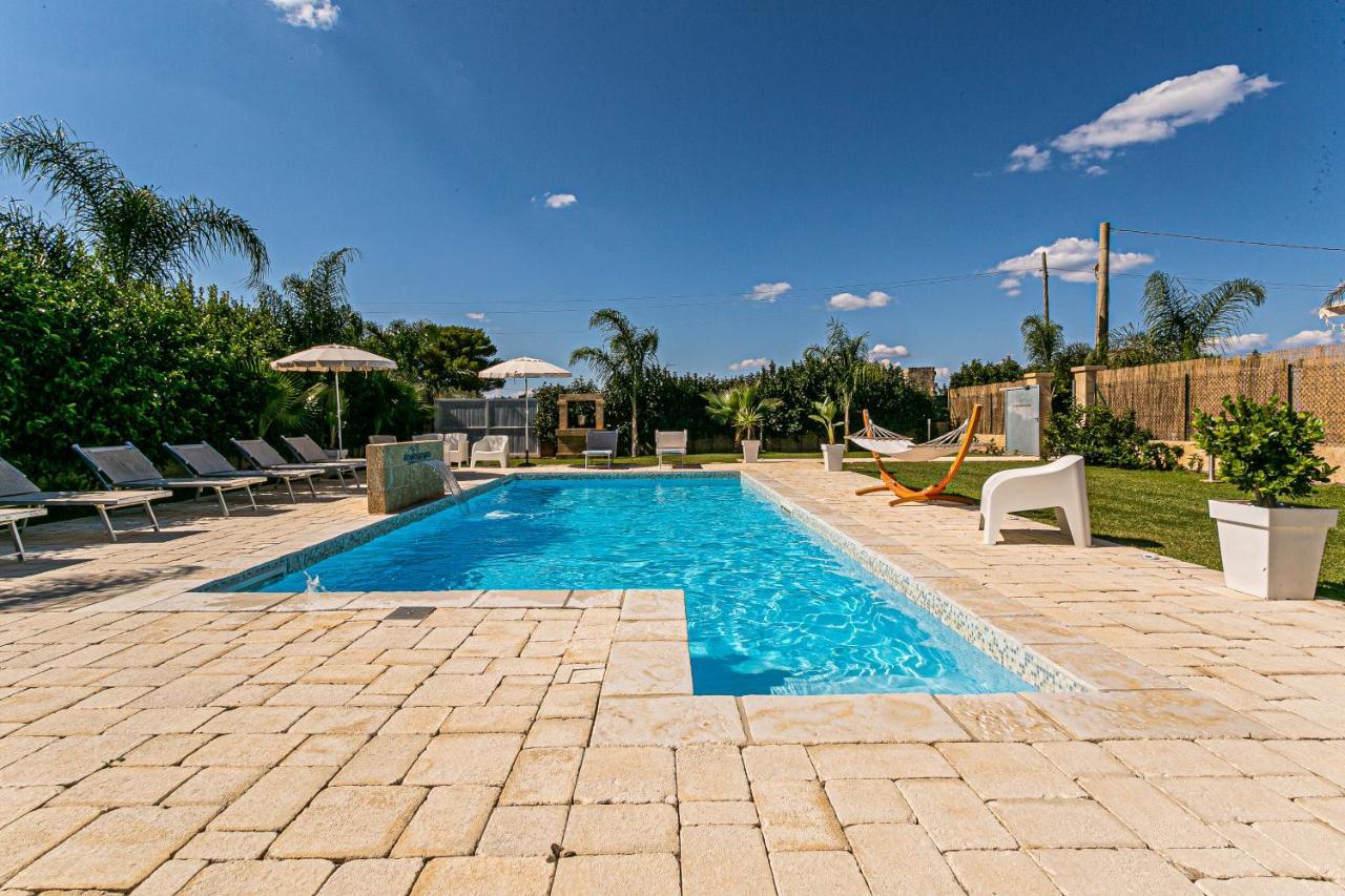 Resort Almaredamarra Con Piscina E Idromassaggio Sul Mare Торре-Сан-Джованні-Удженто Екстер'єр фото