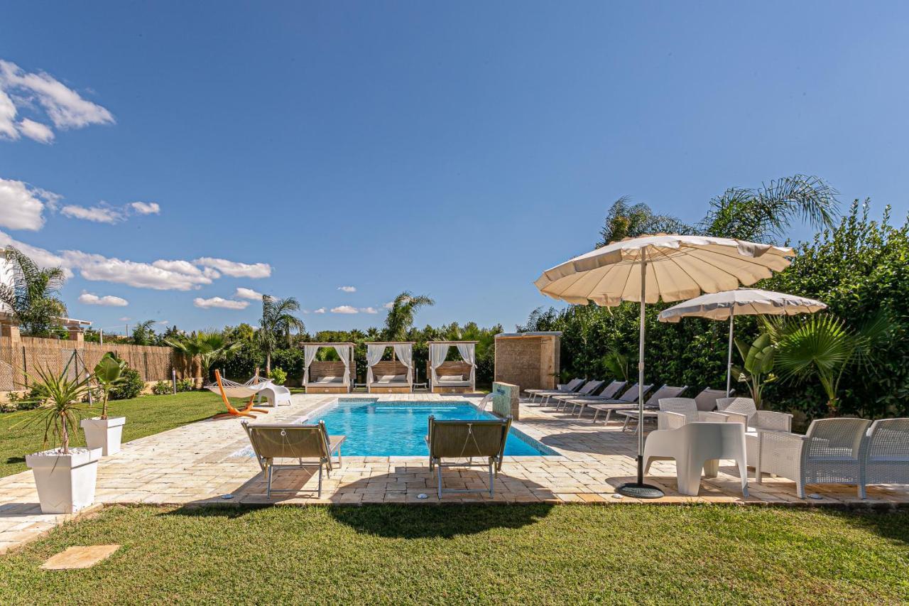 Resort Almaredamarra Con Piscina E Idromassaggio Sul Mare Торре-Сан-Джованні-Удженто Екстер'єр фото