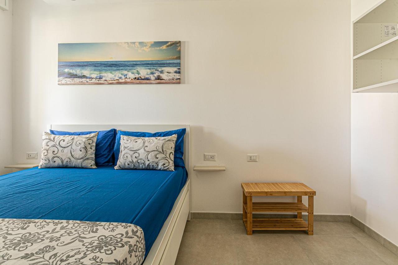 Resort Almaredamarra Con Piscina E Idromassaggio Sul Mare Торре-Сан-Джованні-Удженто Екстер'єр фото