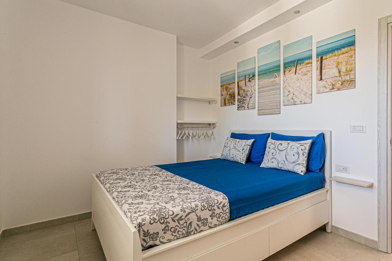 Resort Almaredamarra Con Piscina E Idromassaggio Sul Mare Торре-Сан-Джованні-Удженто Екстер'єр фото