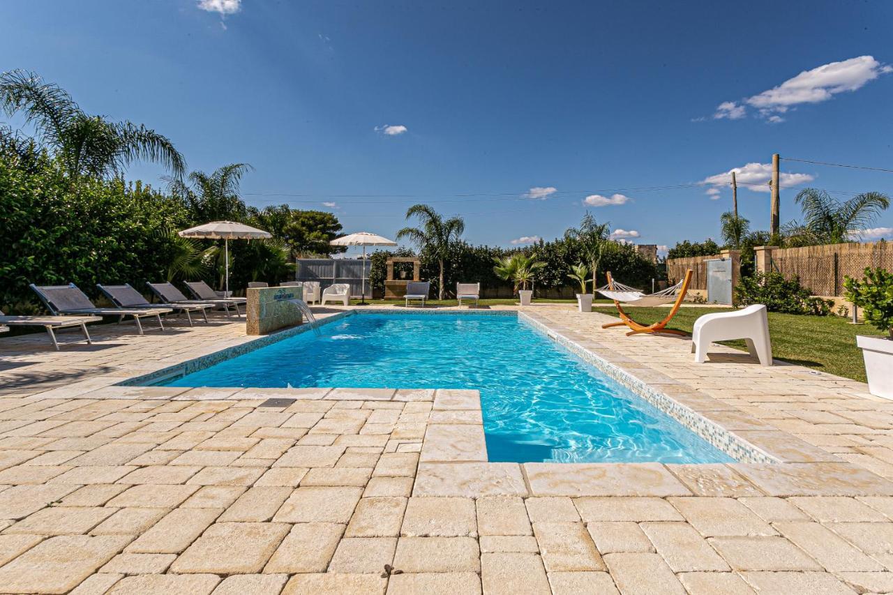 Resort Almaredamarra Con Piscina E Idromassaggio Sul Mare Торре-Сан-Джованні-Удженто Екстер'єр фото